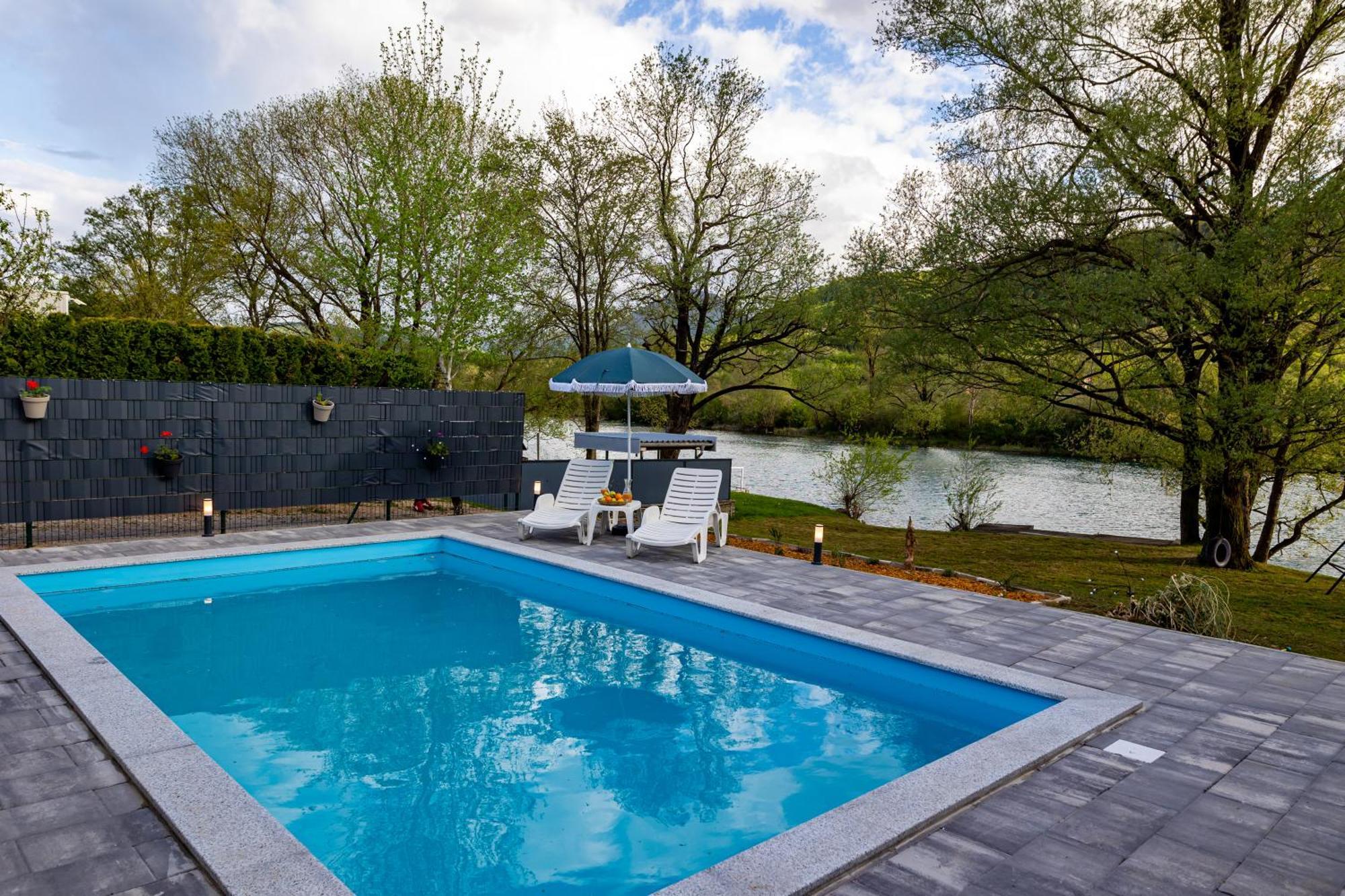 Simply-Una Bihac Ngoại thất bức ảnh